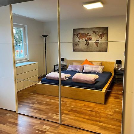 Gemuetliche 3 Zimmer Wohnung Mit Grosszuegiger Terrasse Im Gruenen Reutlingen Eksteriør billede