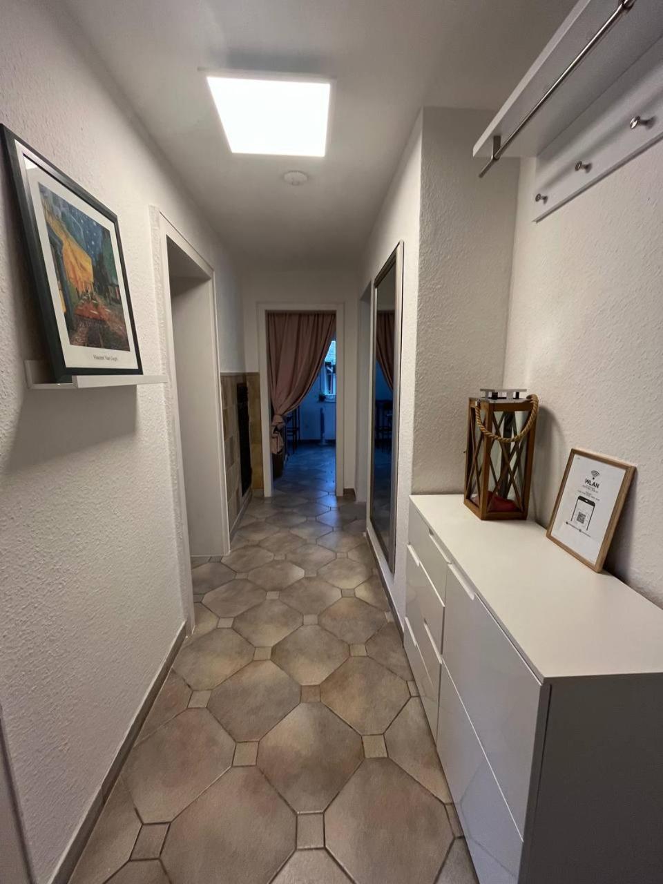 Gemuetliche 3 Zimmer Wohnung Mit Grosszuegiger Terrasse Im Gruenen Reutlingen Eksteriør billede