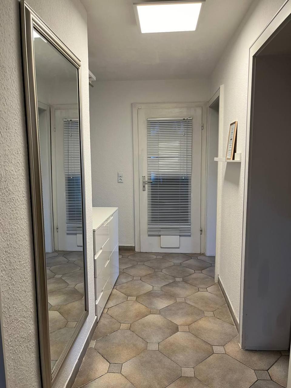 Gemuetliche 3 Zimmer Wohnung Mit Grosszuegiger Terrasse Im Gruenen Reutlingen Eksteriør billede
